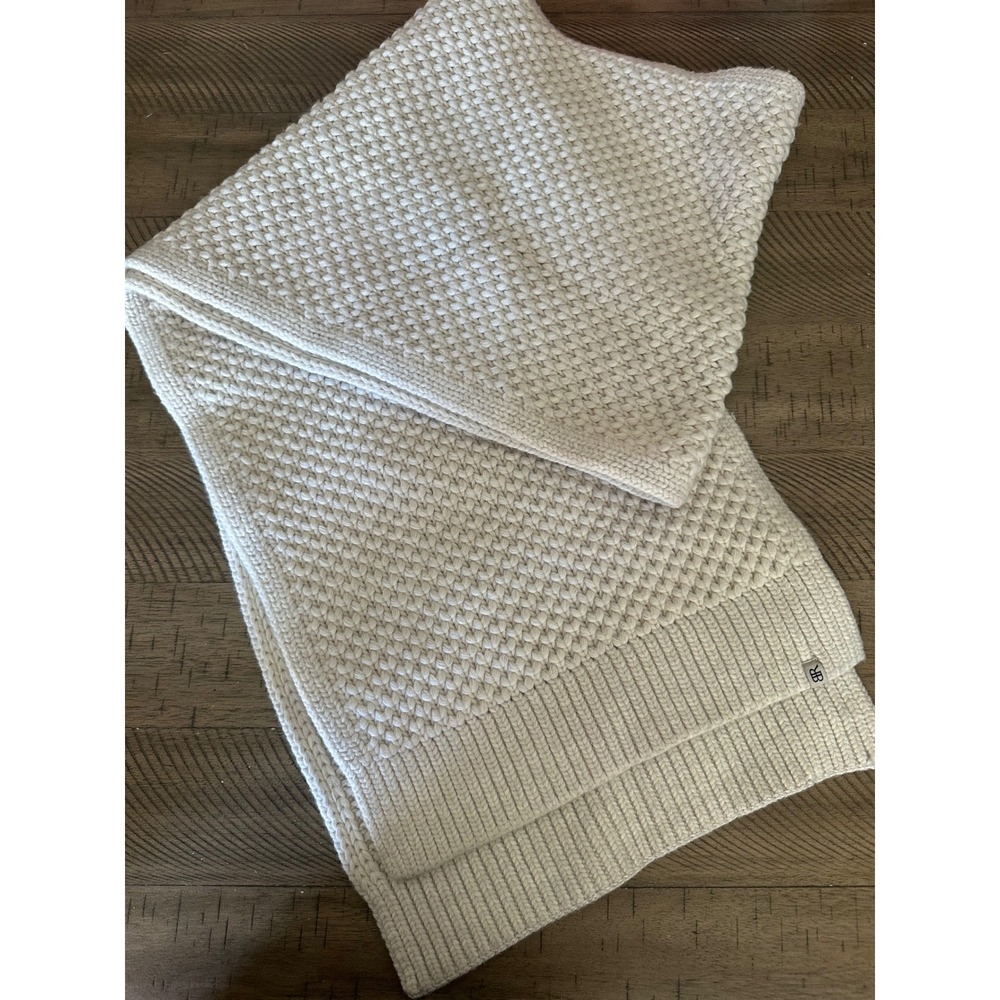 Banana Republic 100% Extra Fine Merino Wool Popcorn Stitch Scarf - Cream
